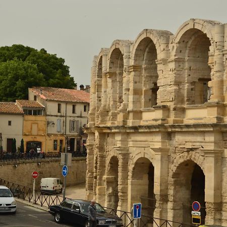 Aux Pieds Des Arenes Apartman Arles Kültér fotó