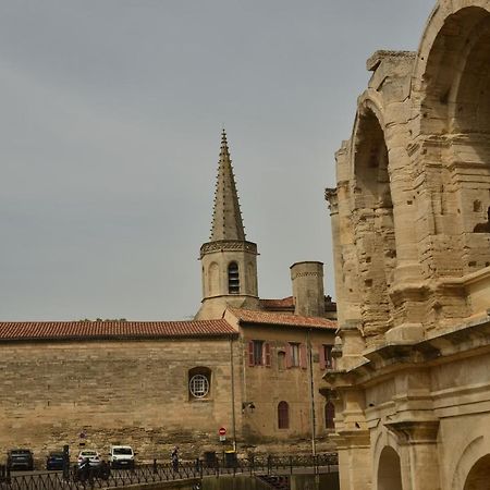 Aux Pieds Des Arenes Apartman Arles Kültér fotó
