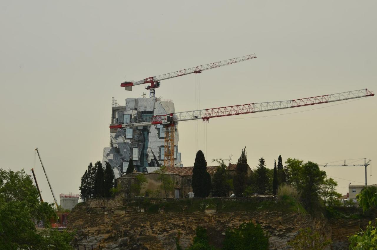 Aux Pieds Des Arenes Apartman Arles Kültér fotó