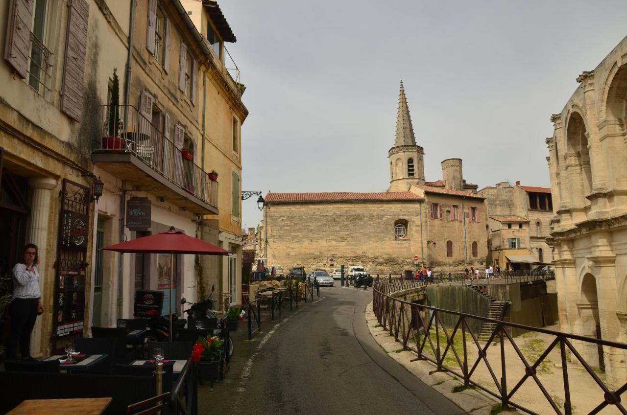 Aux Pieds Des Arenes Apartman Arles Kültér fotó