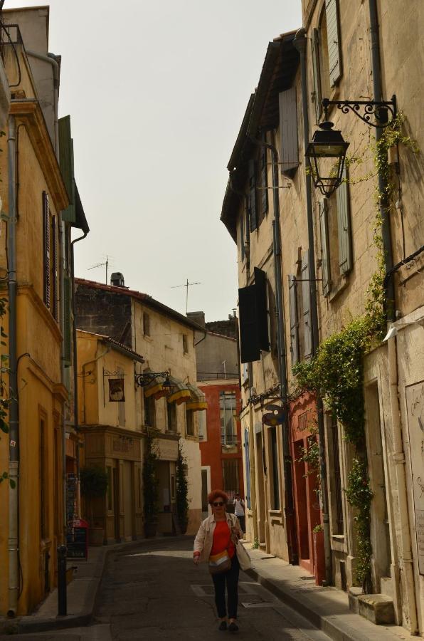 Aux Pieds Des Arenes Apartman Arles Kültér fotó