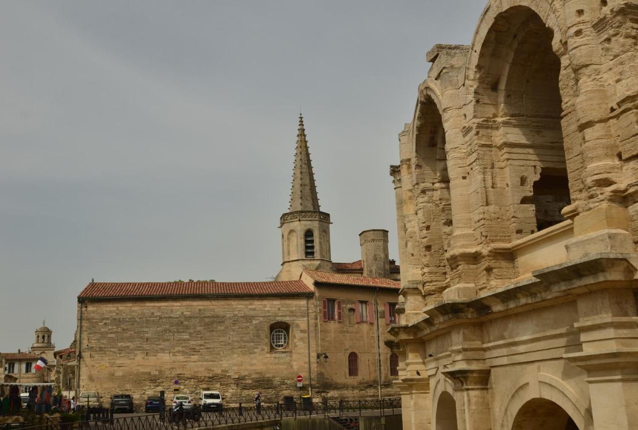 Aux Pieds Des Arenes Apartman Arles Kültér fotó