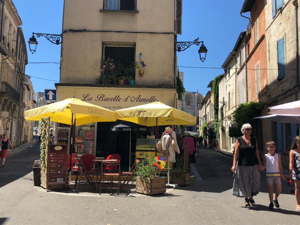 Aux Pieds Des Arenes Apartman Arles Kültér fotó
