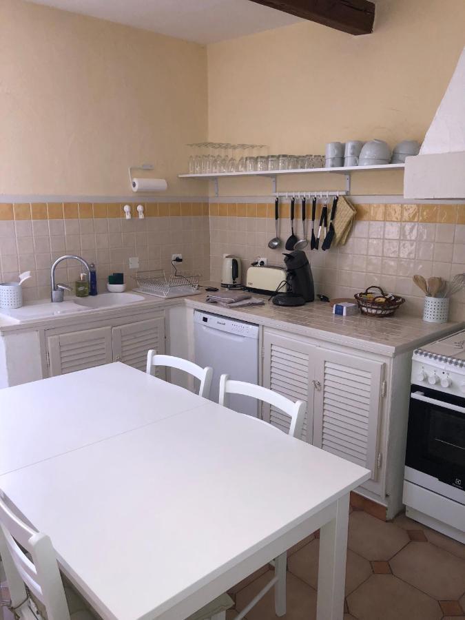 Aux Pieds Des Arenes Apartman Arles Kültér fotó