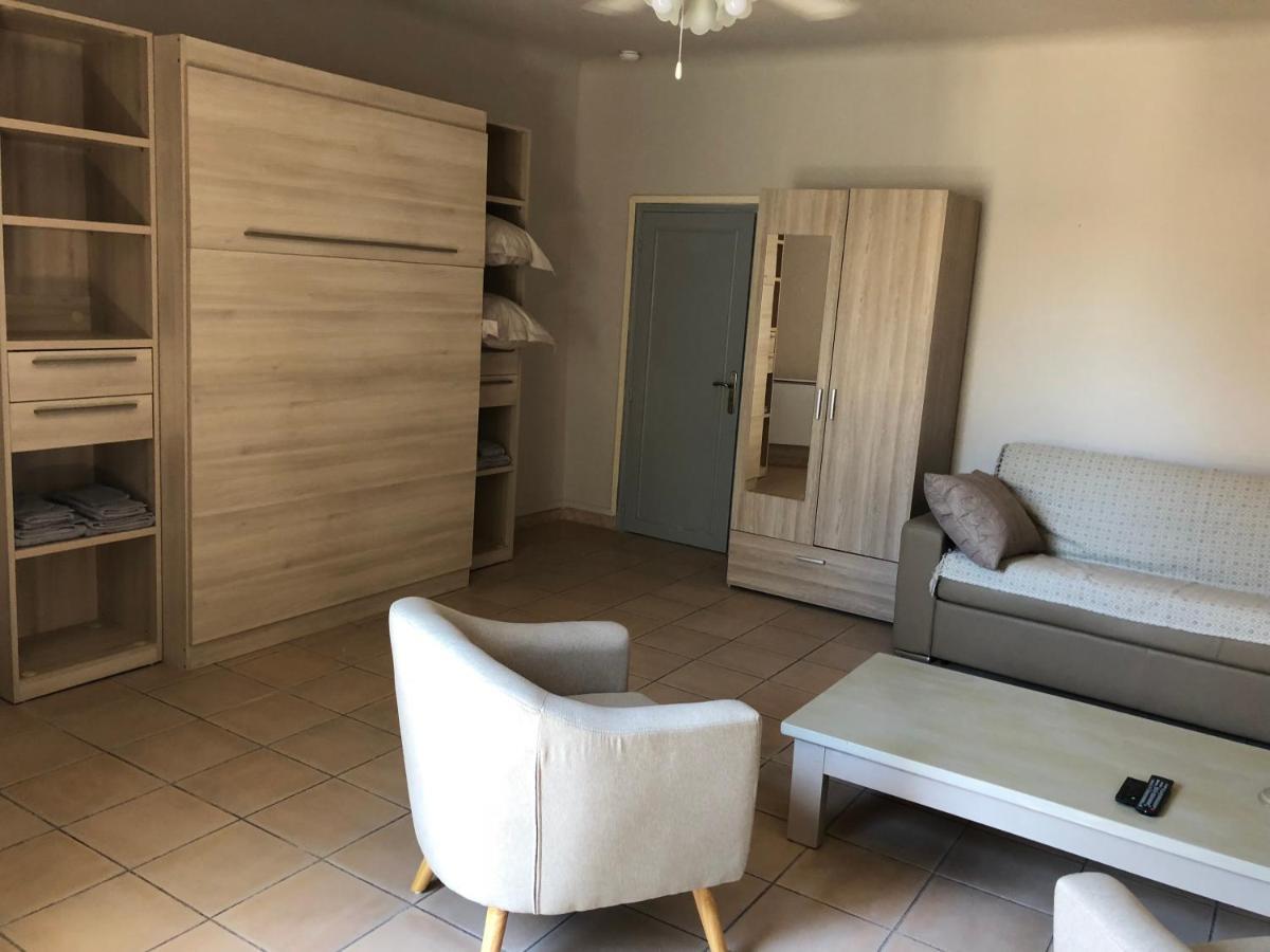 Aux Pieds Des Arenes Apartman Arles Kültér fotó
