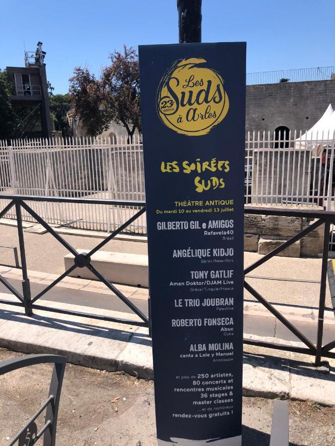 Aux Pieds Des Arenes Apartman Arles Kültér fotó