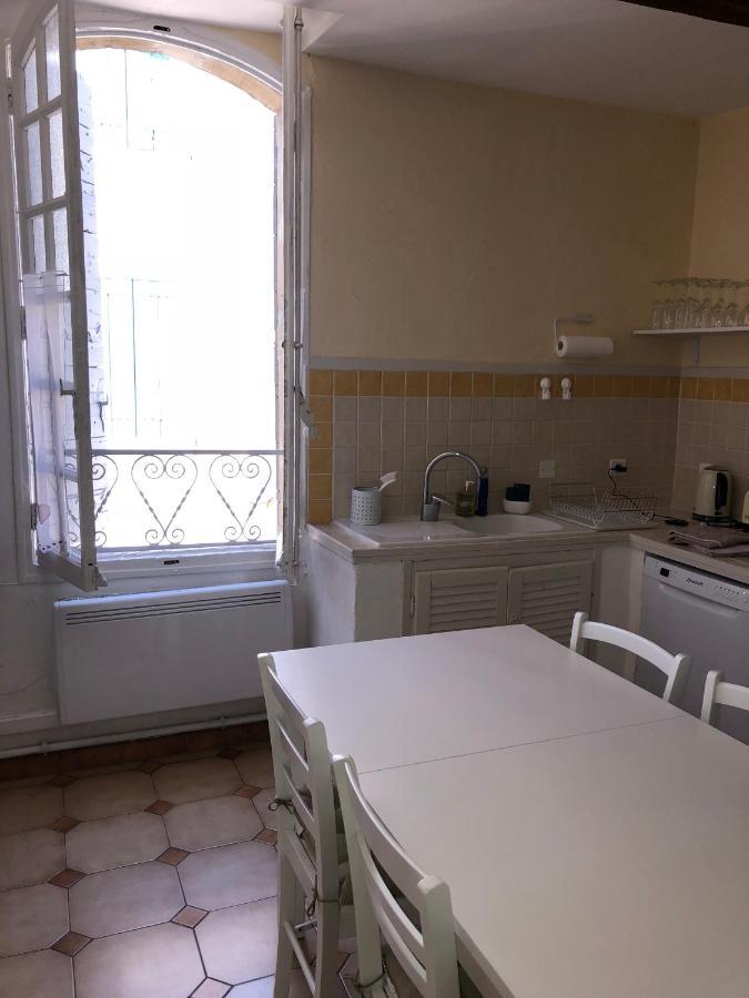 Aux Pieds Des Arenes Apartman Arles Kültér fotó