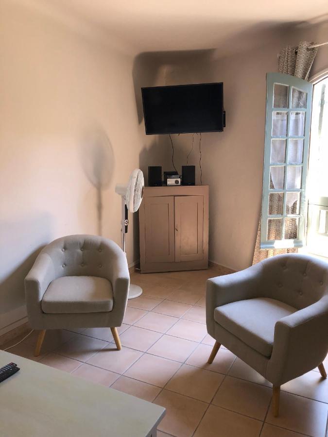 Aux Pieds Des Arenes Apartman Arles Kültér fotó