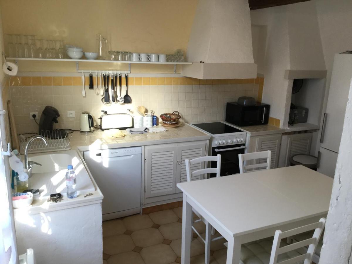 Aux Pieds Des Arenes Apartman Arles Kültér fotó